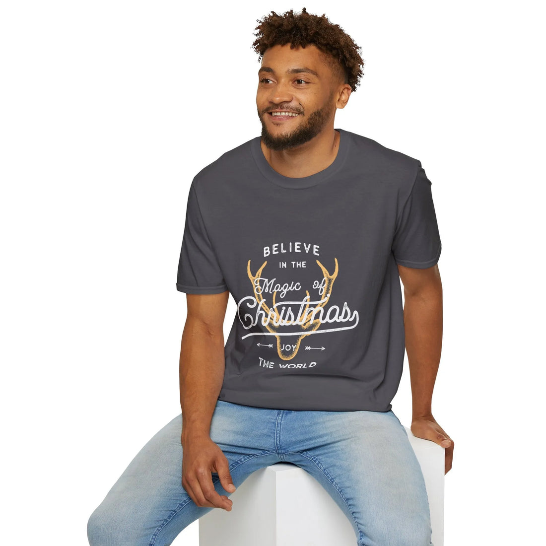 Believe In The Magic Of Christmas - Unisex T-Shirt