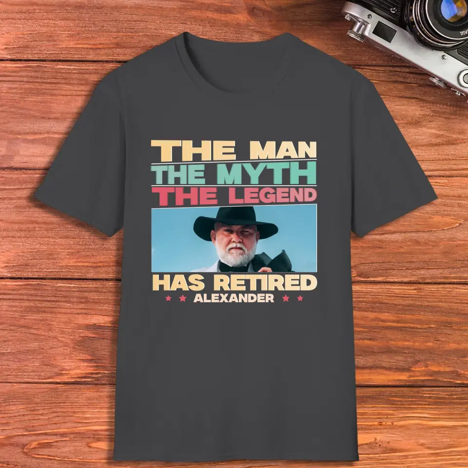 Retired Grandpa - Custom Photo - Personalized Gifts For Grandpa - T-Shirt