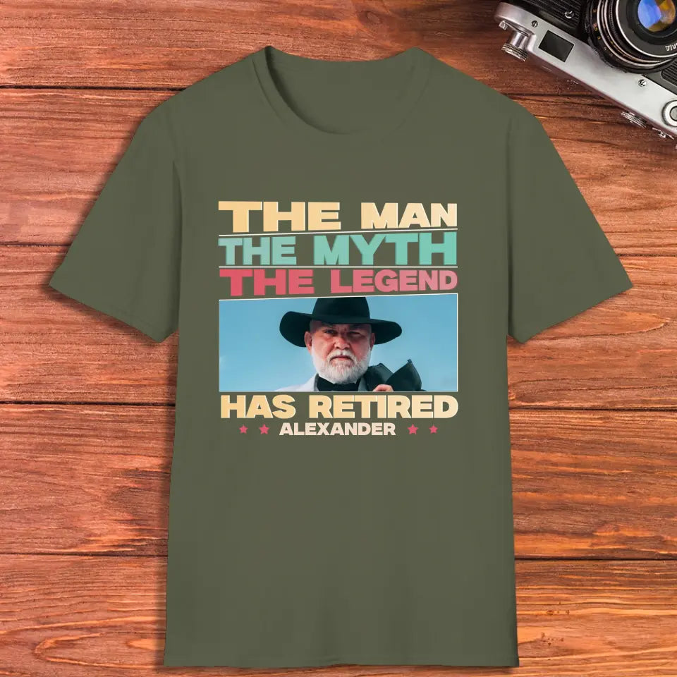 Retired Grandpa - Custom Photo - Personalized Gifts For Grandpa - T-Shirt