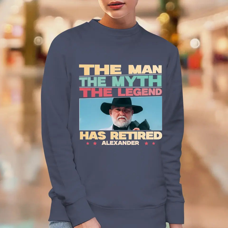 Retired Grandpa - Custom Photo - Personalized Gifts For Grandpa - T-Shirt