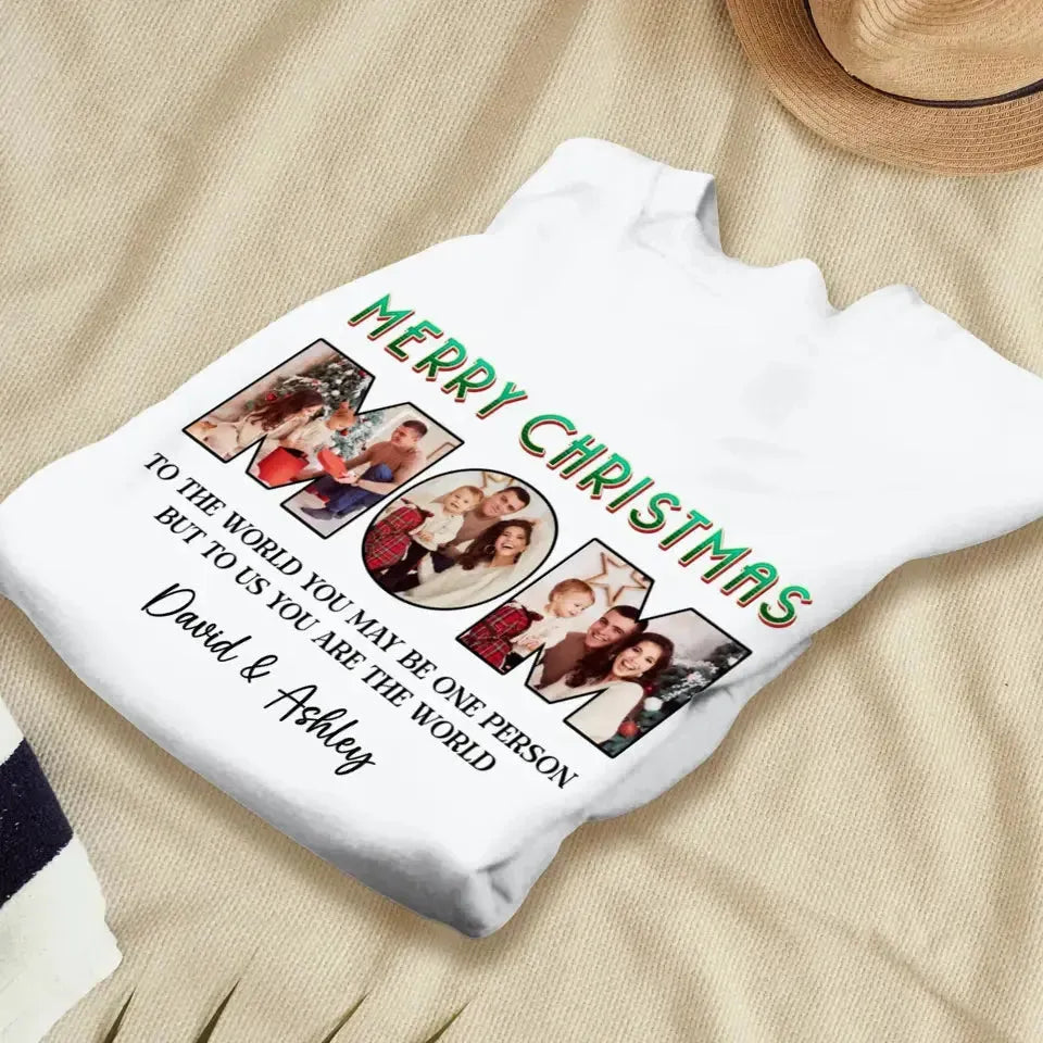 Merry Christmas Mom - Custom Name - Personalized Gifts For Mom - T-shirt