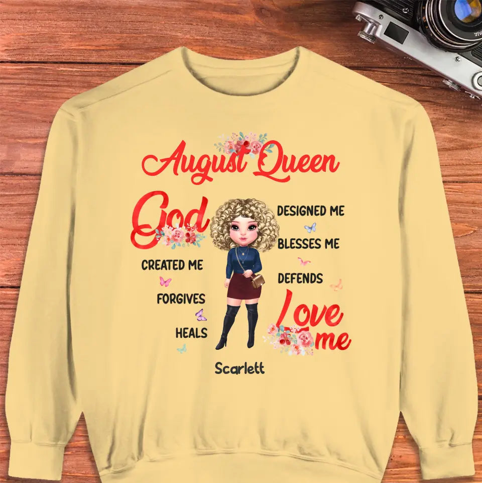 August Queen - Custom Month - Personalized Gifts For Mom - T-Shirt