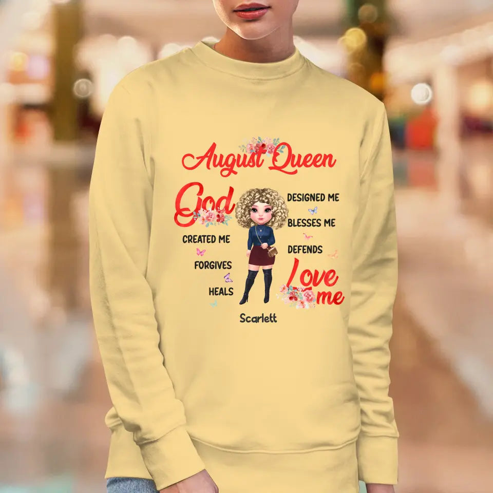 August Queen - Custom Month - Personalized Gifts For Mom - T-Shirt