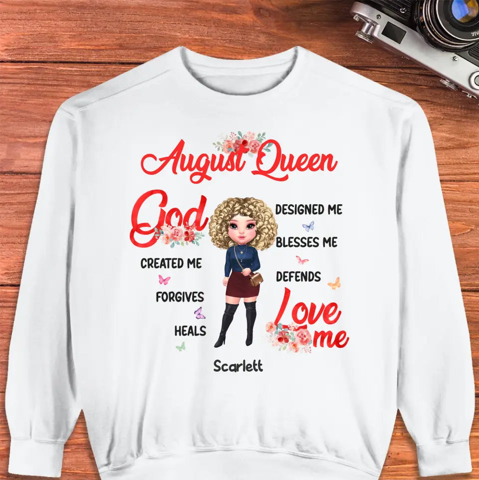 August Queen - Custom Month - Personalized Gifts For Mom - T-Shirt