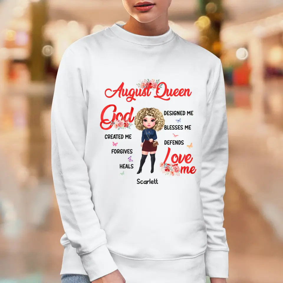 August Queen - Custom Month - Personalized Gifts For Mom - T-Shirt