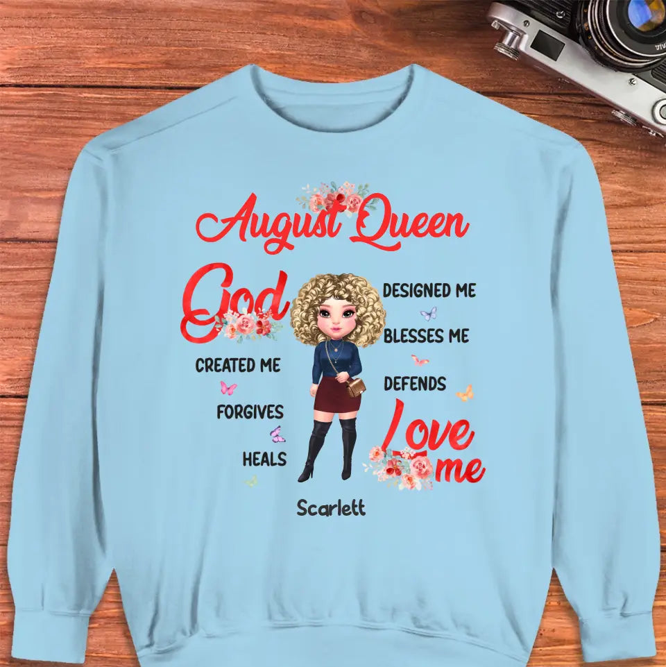 August Queen - Custom Month - Personalized Gifts For Mom - T-Shirt