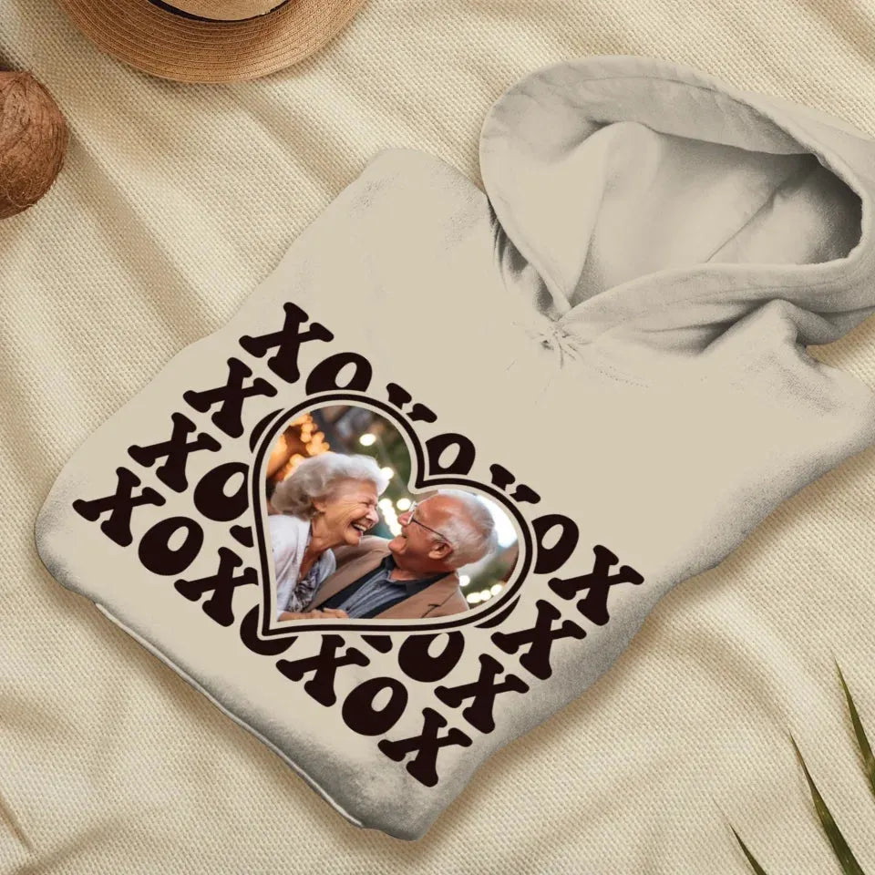 XOXO Symbolize Endless Love, Kisses For The Sweet Old Couple - Personalized Gifts For Couple - Unisex Hoodie