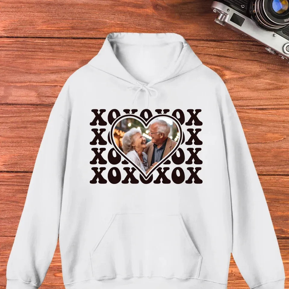 XOXO Symbolize Endless Love, Kisses For The Sweet Old Couple - Personalized Gifts For Couple - Unisex Hoodie