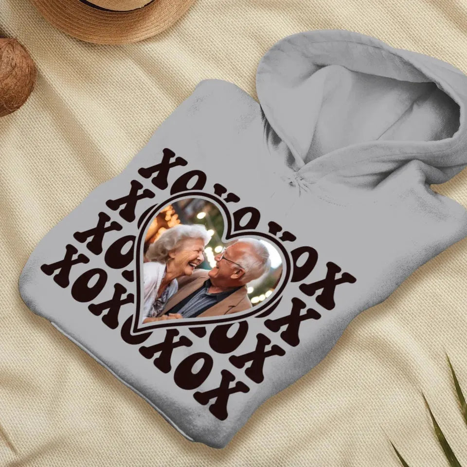 XOXO Symbolize Endless Love, Kisses For The Sweet Old Couple - Personalized Gifts For Couple - Unisex Hoodie