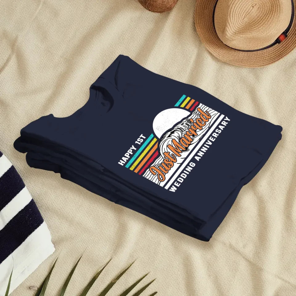 Just Married Retro - Personalized Gifts For Couples - Unisex T-Shirt